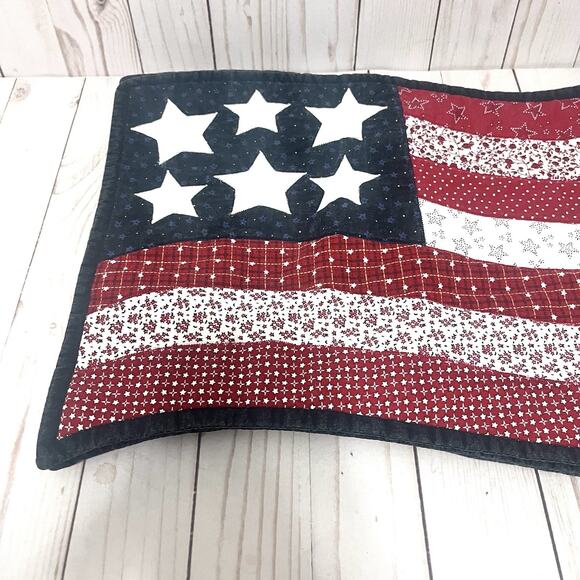 Americana Flag Quilted Table Picnic Holiday Patriot Placemats Set of 4 - Picture 2 of 6